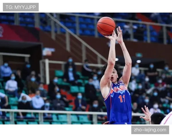 庞峥麟11+2+5江苏控卫 三分手感冰凉6中1